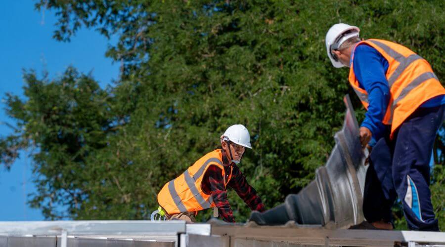 Professional new roof installation services in Medanales, NM